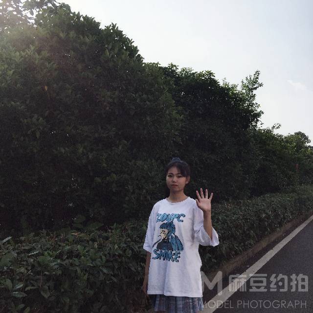 校园模特