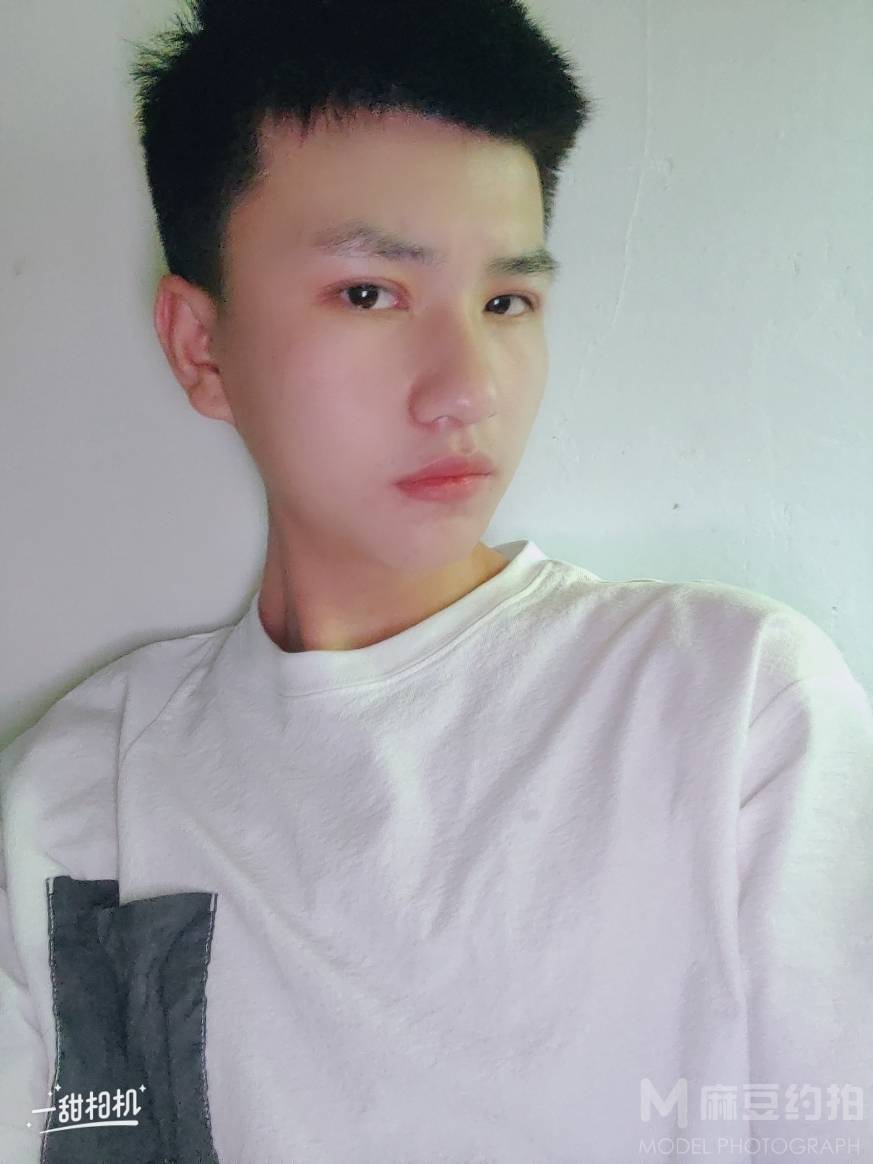 纪实模特
