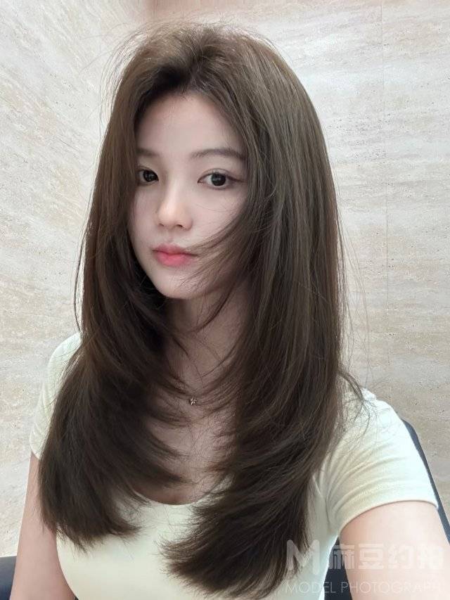 纪实模特