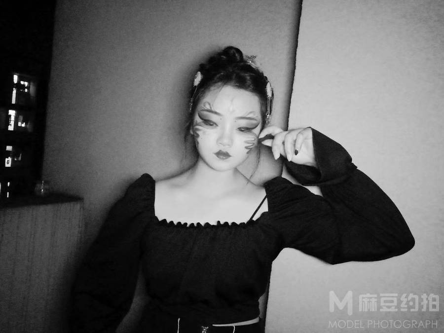 暗黑模特