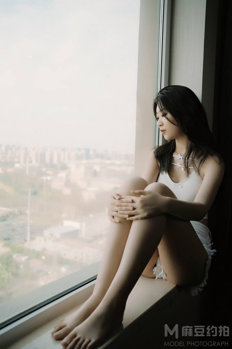 黑白模特