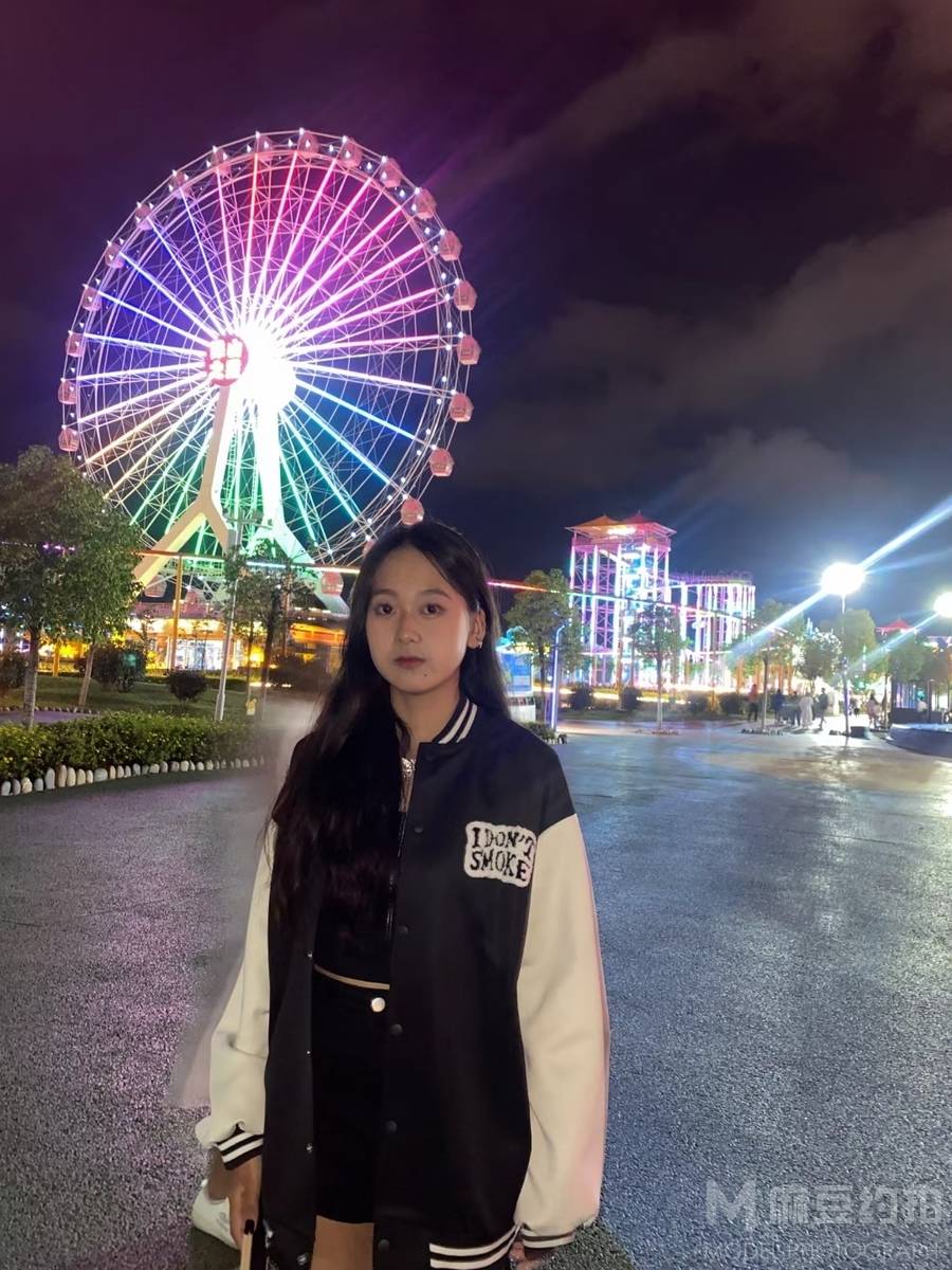 夜景模特
