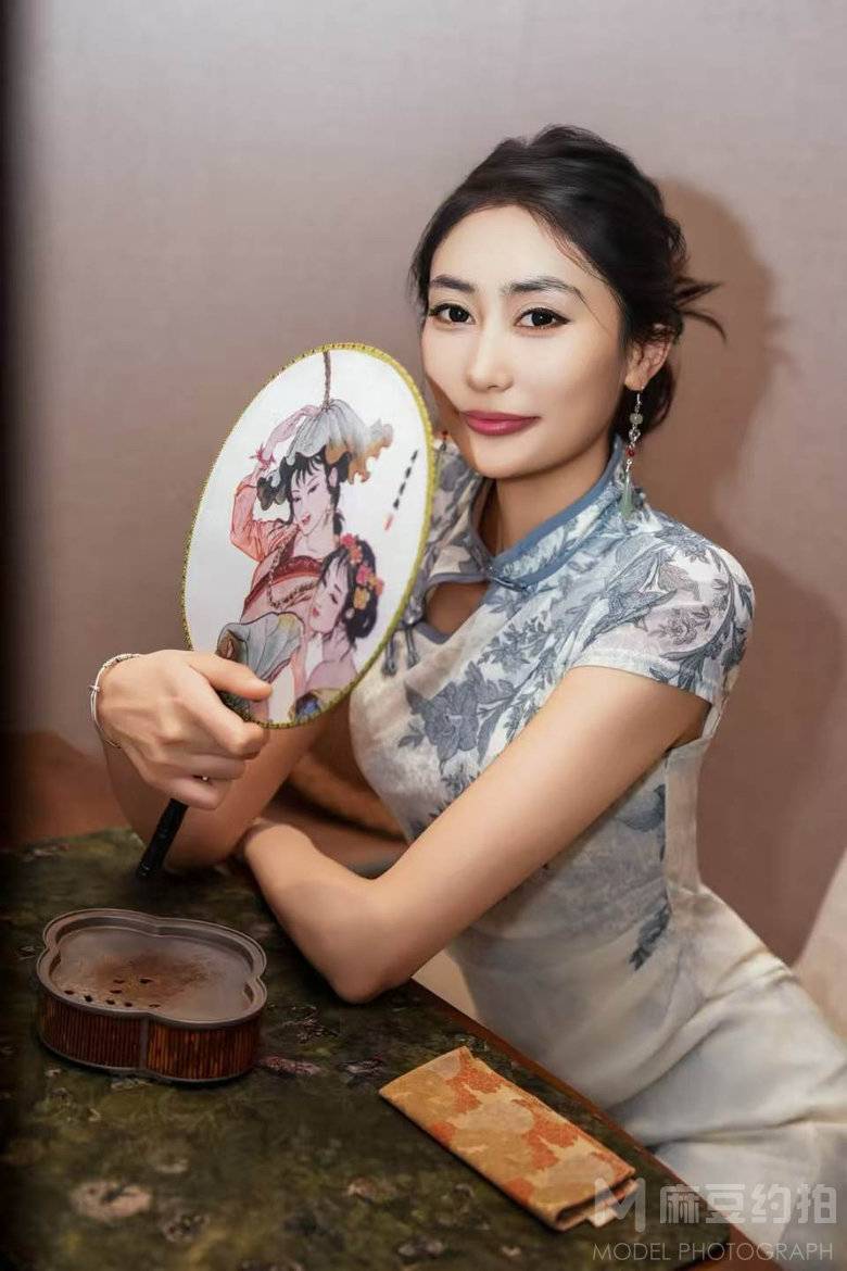 妆容模特