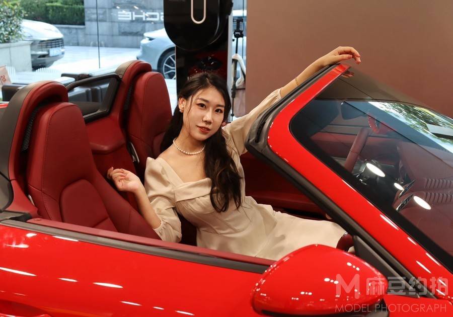 妆容模特