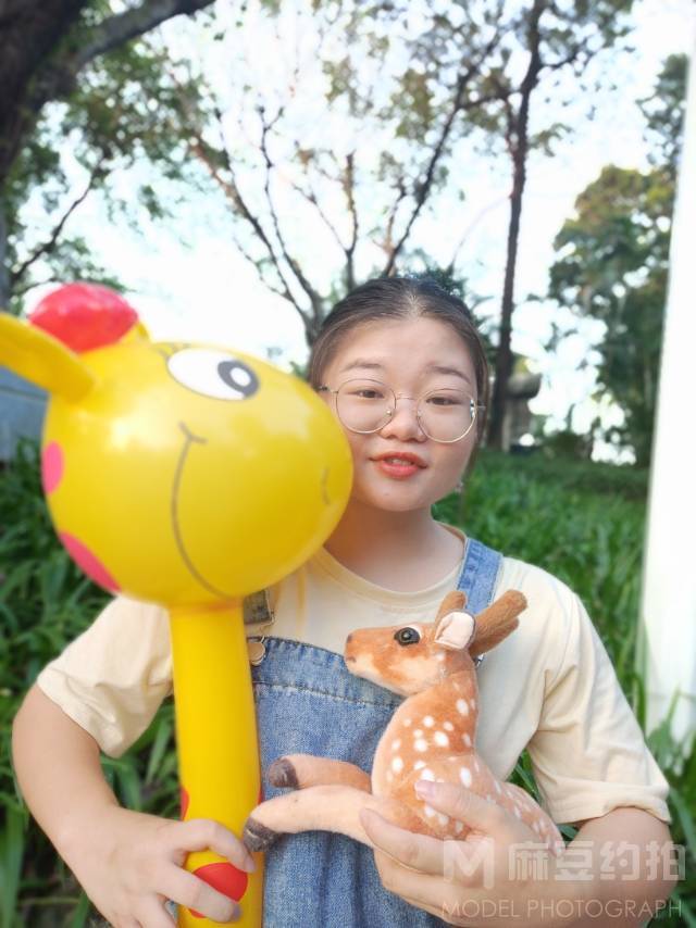 清新模特