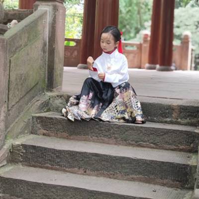 汉服模特