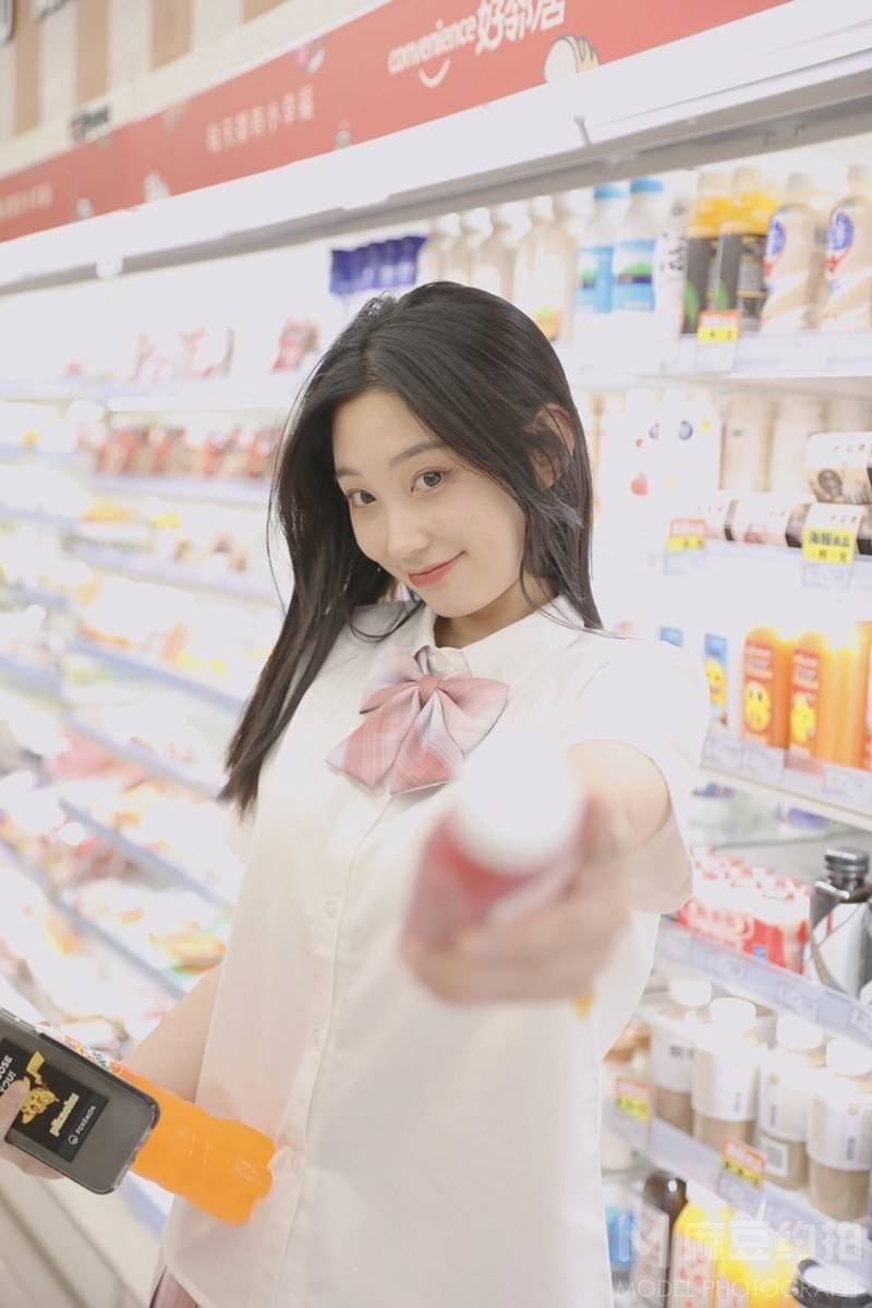 校园模特