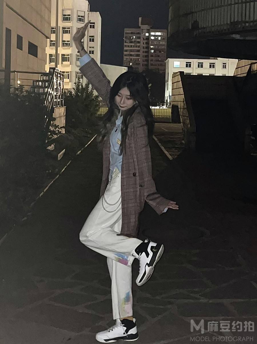 校园模特