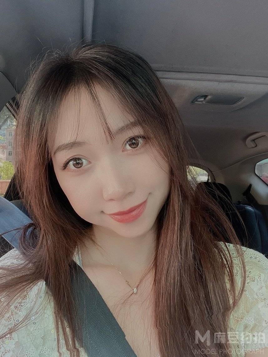 纪实模特