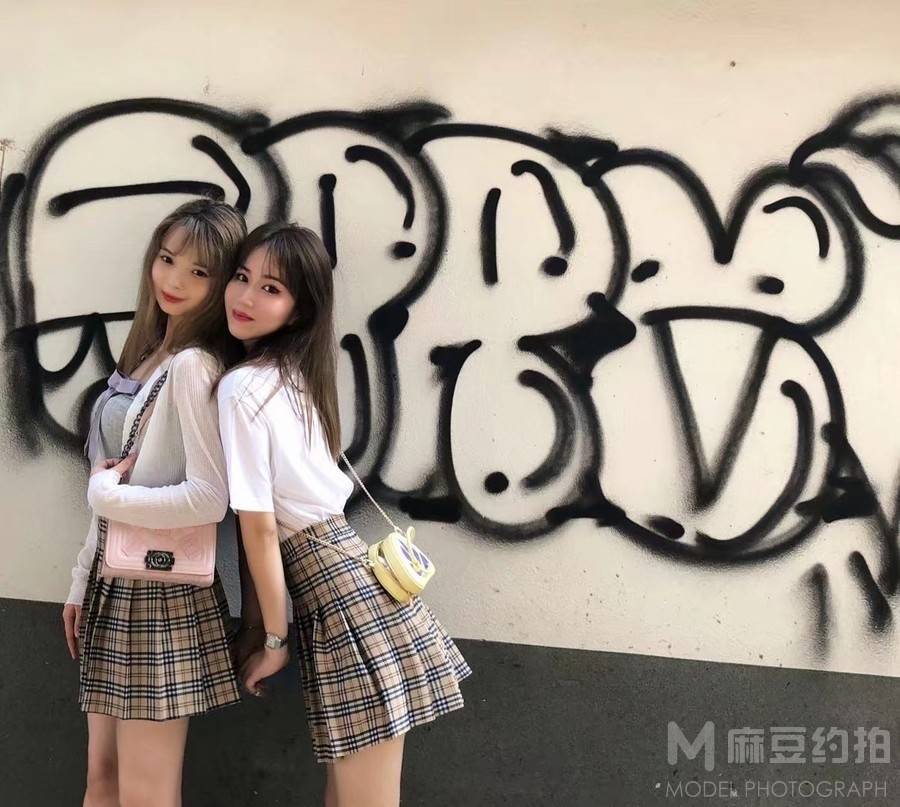 校园模特