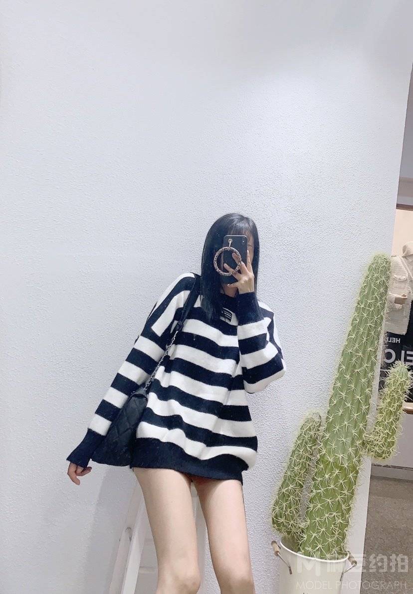 黑白模特