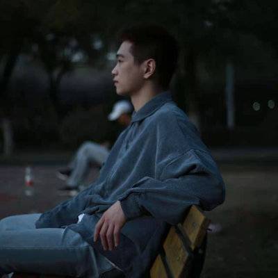 黑白模特