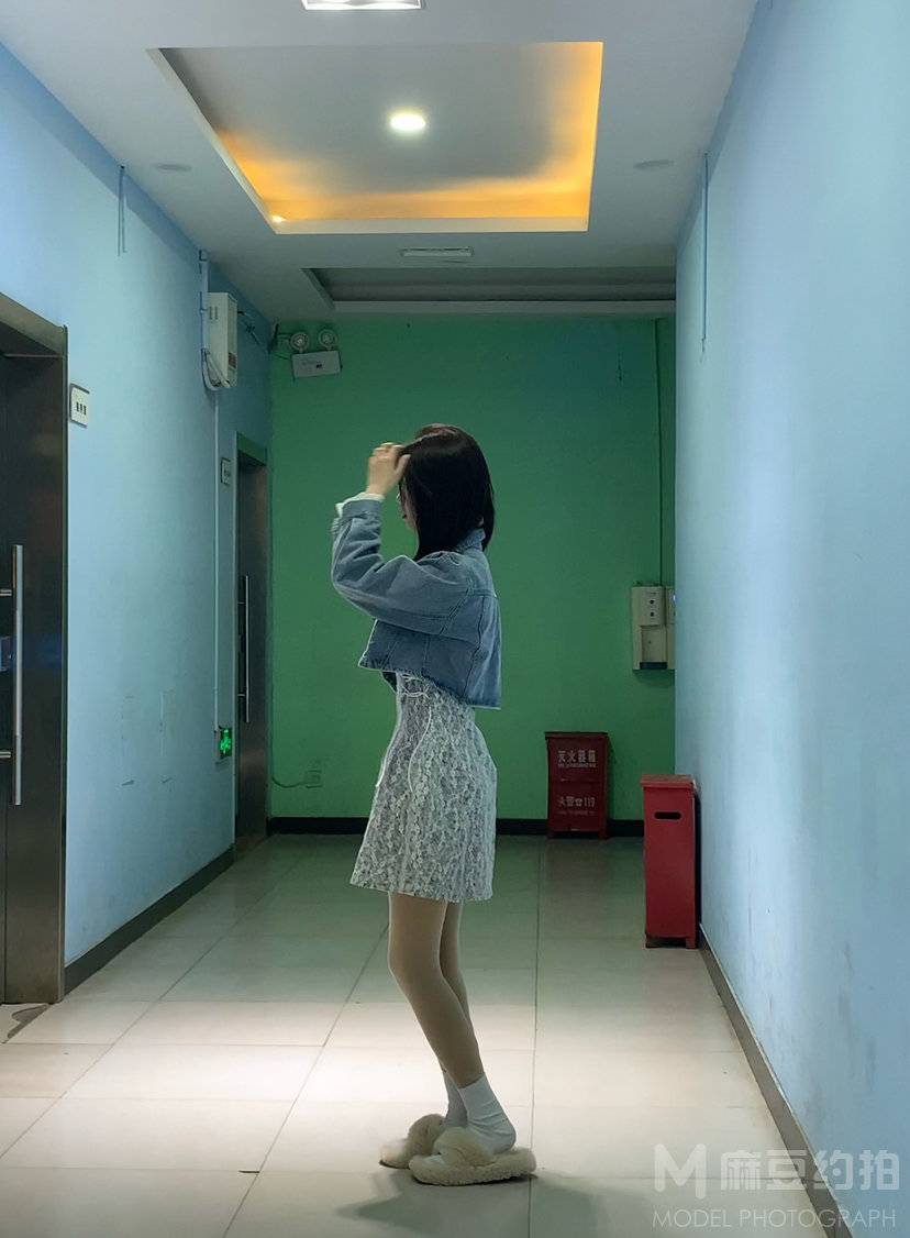 校园模特