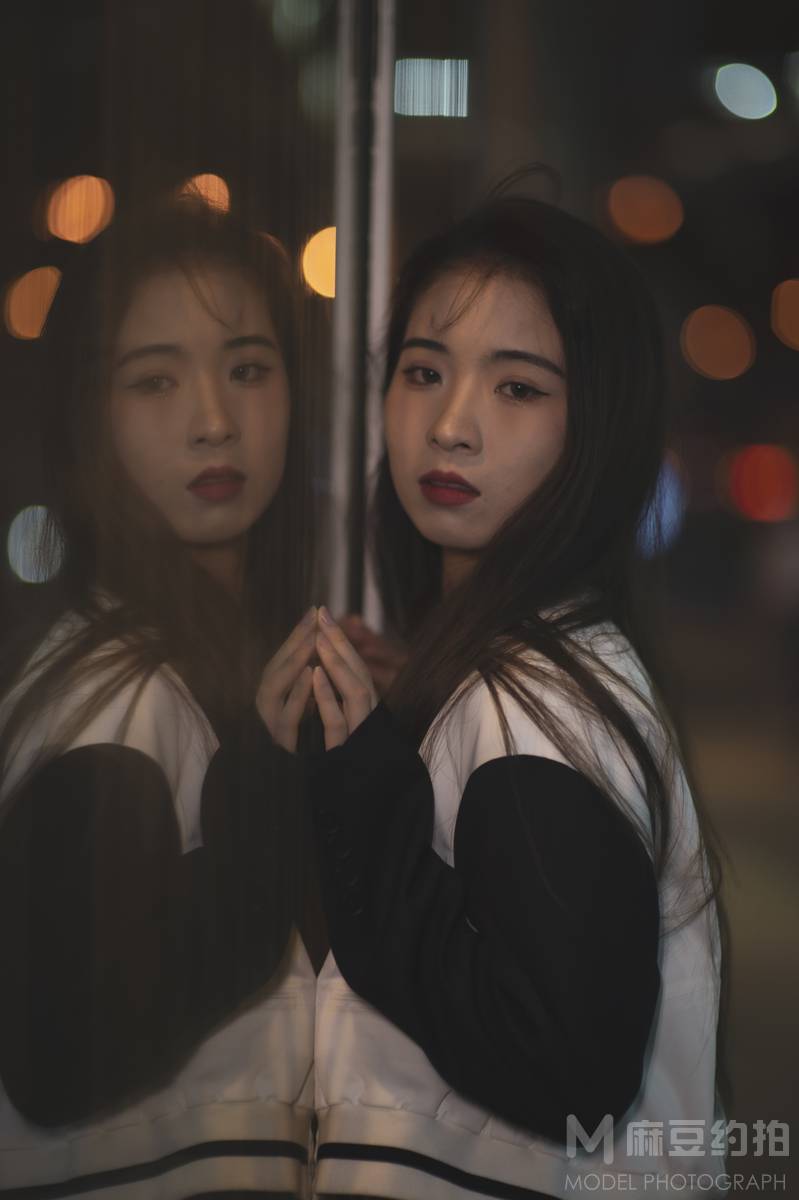 夜景模特