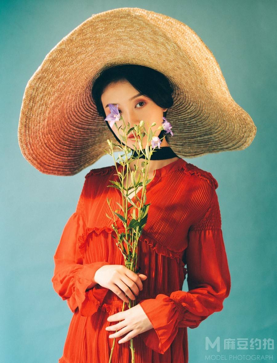 情绪模特