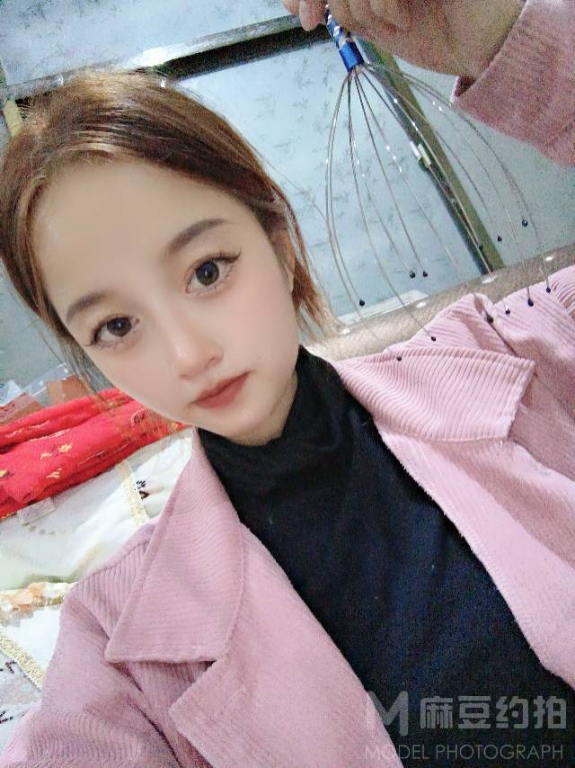 妆容模特
