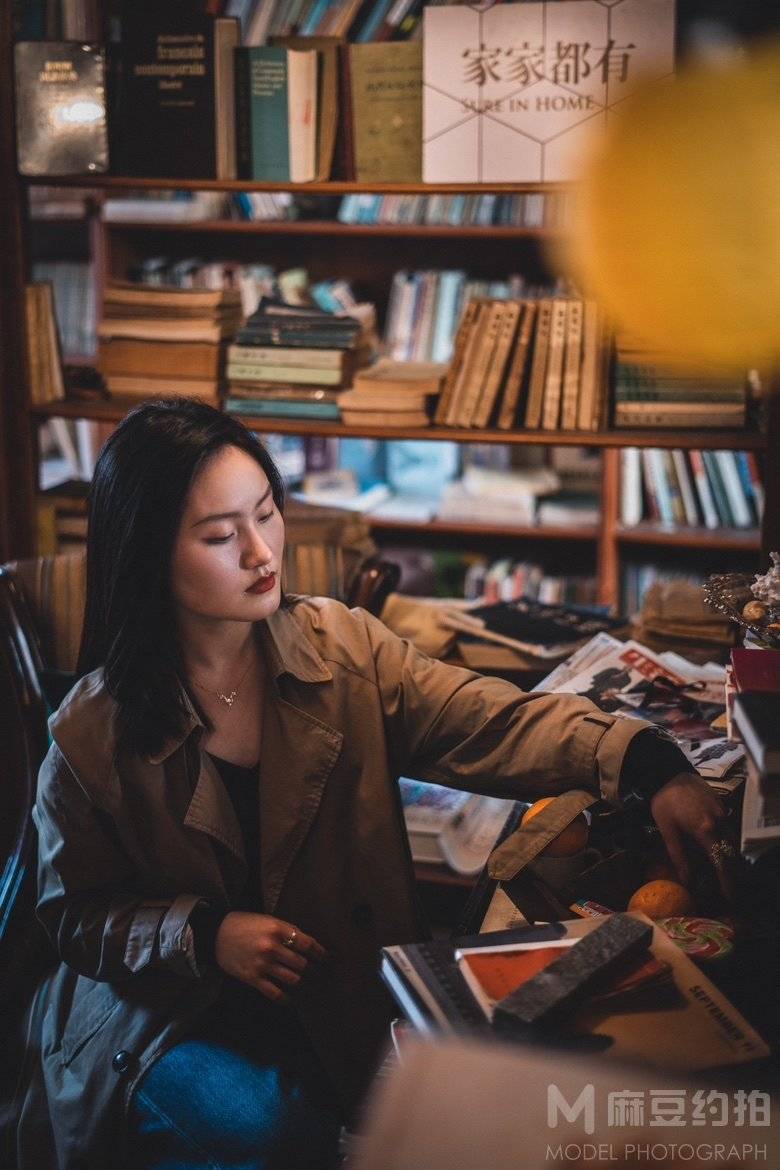 情绪模特