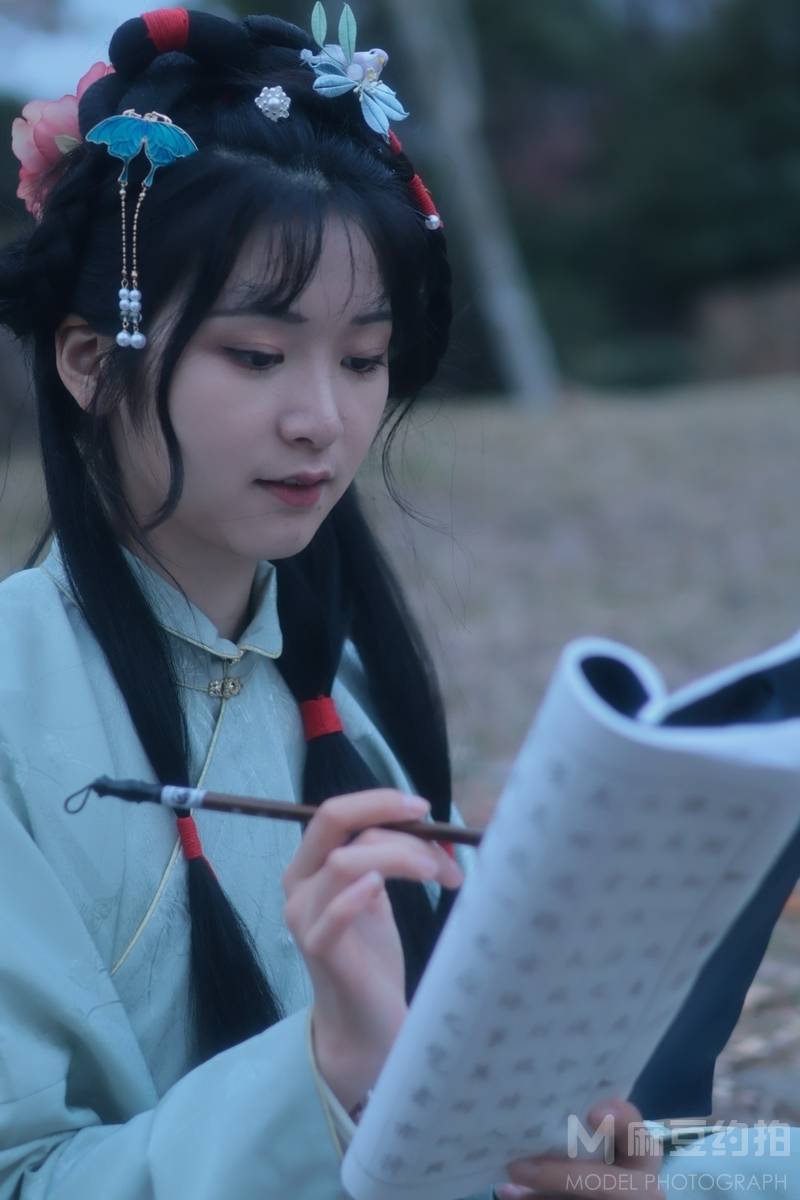 汉服模特