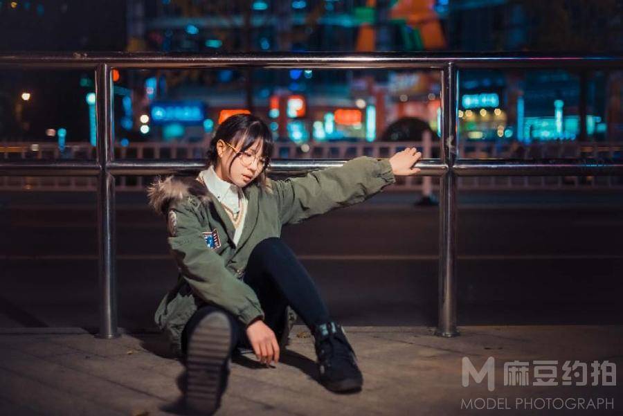 夜景模特
