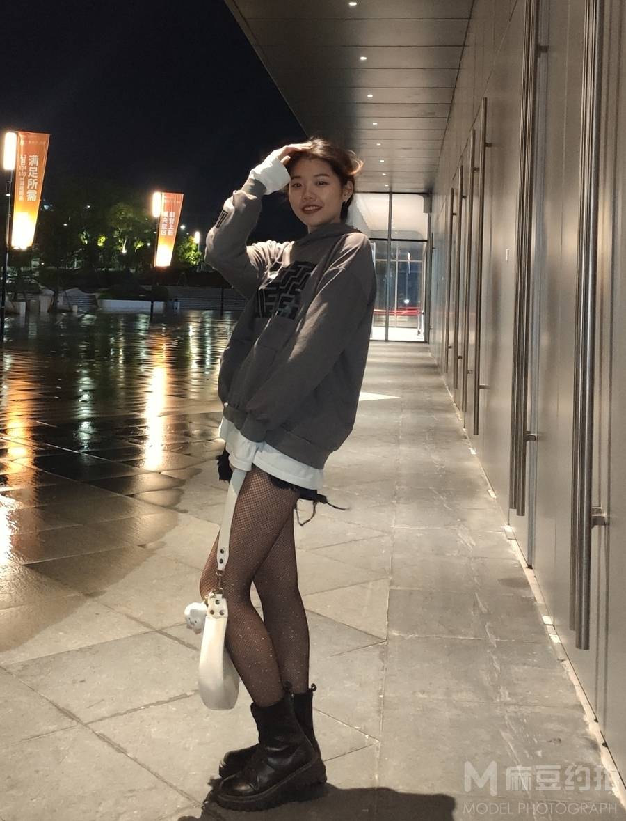 胶片模特