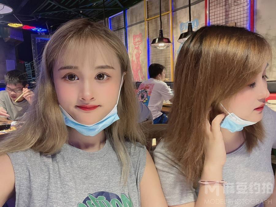 校园模特