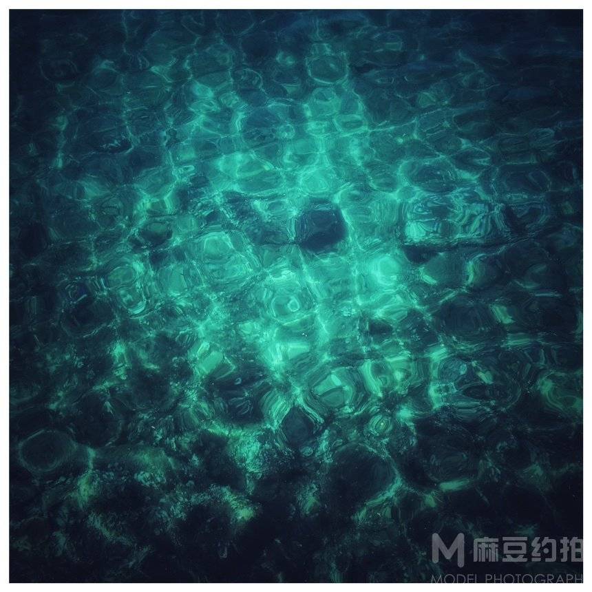 黑白模特