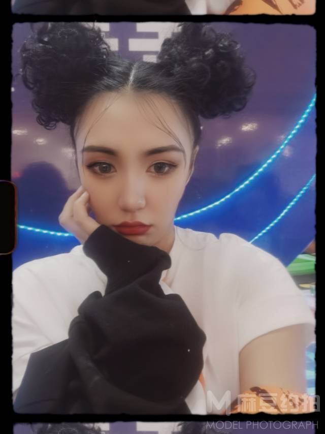 暗黑模特