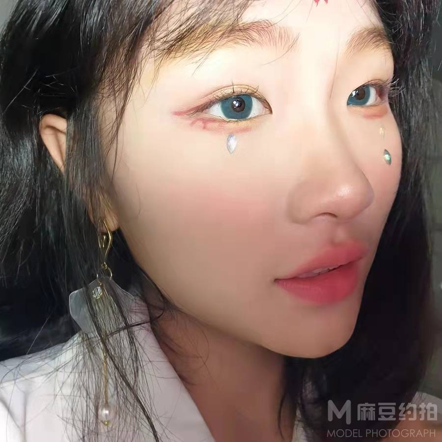 妆容模特