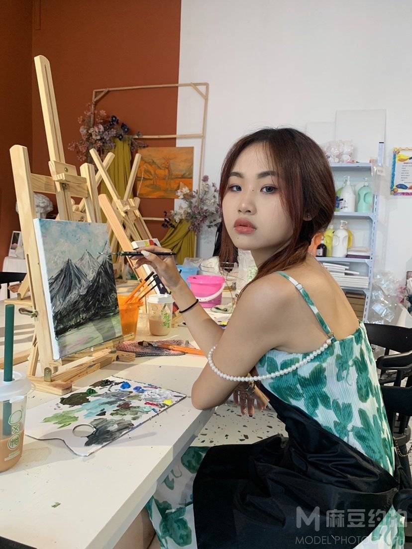 清新模特