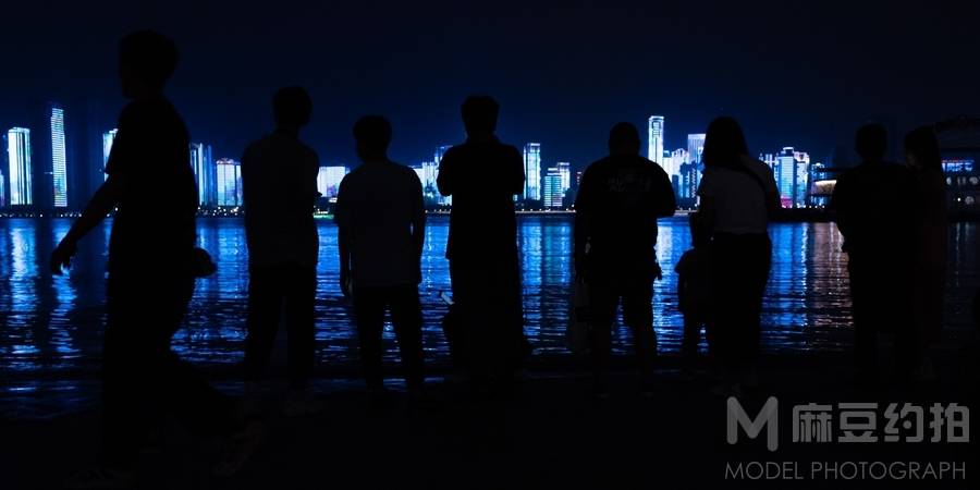 夜景模特
