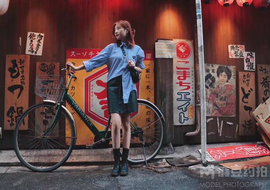 妆容模特