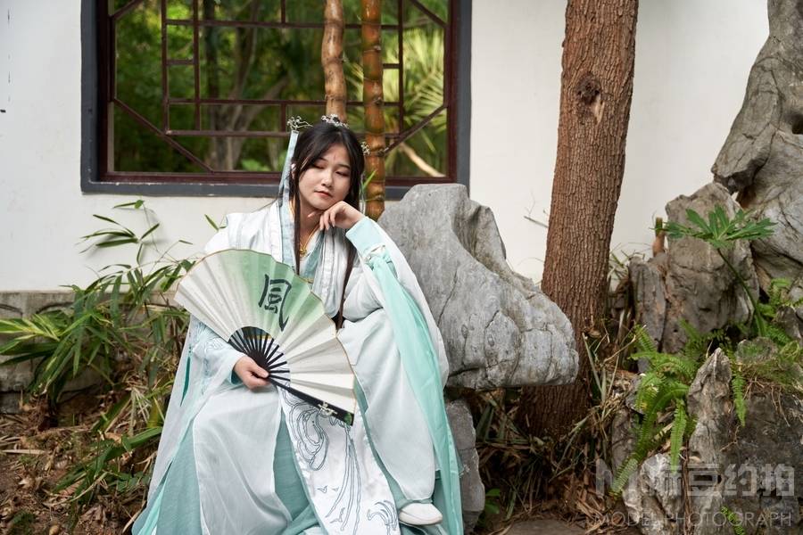 汉服模特