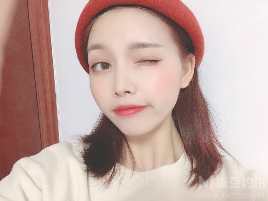 校园模特