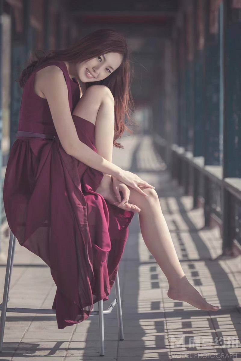 黑白模特