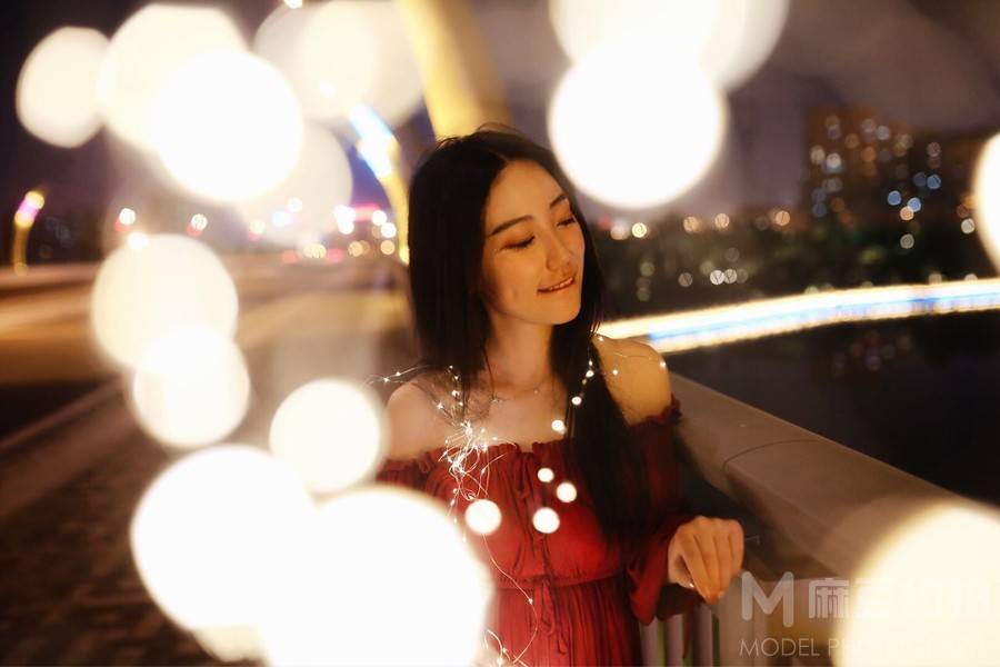 夜景模特