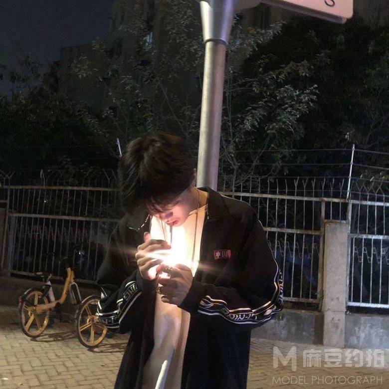 夜景模特