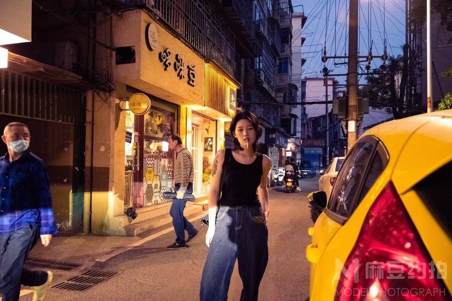 胶片模特
