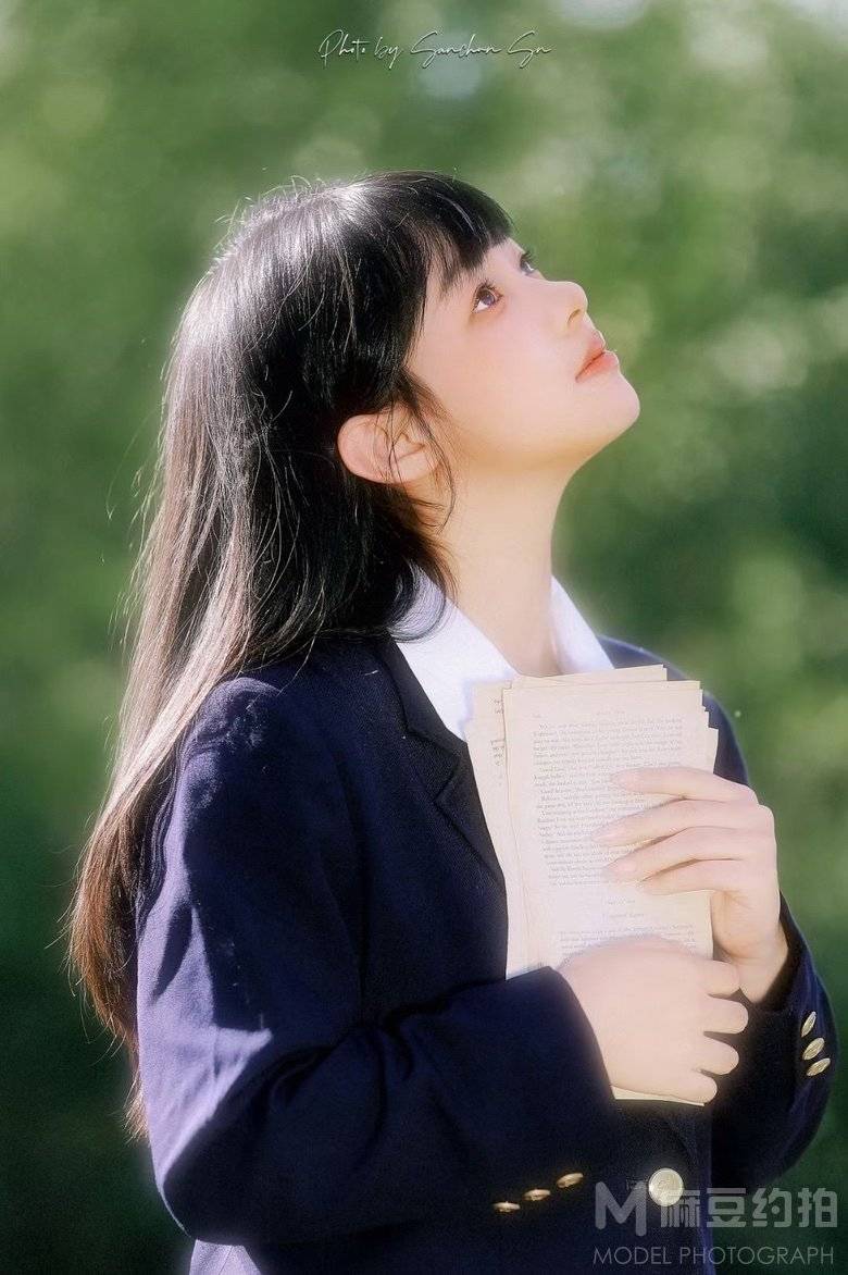 校园模特