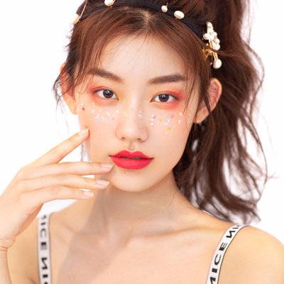 妆容模特