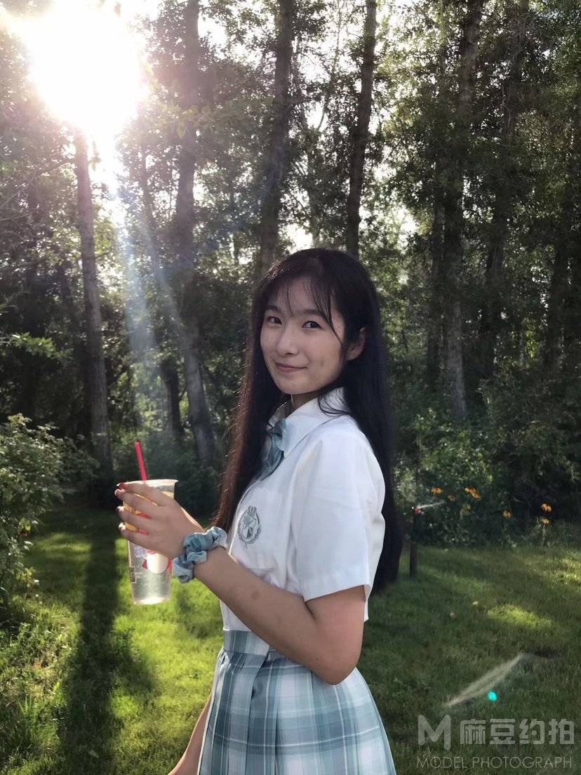 校园模特