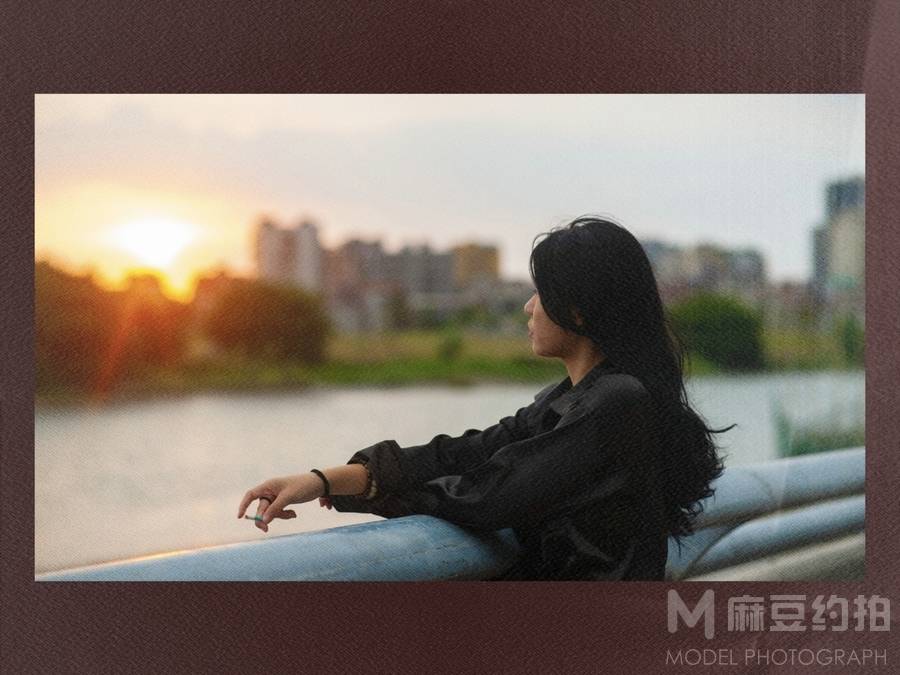 情绪模特