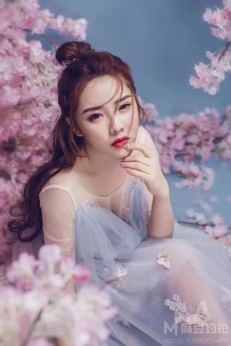 清新模特