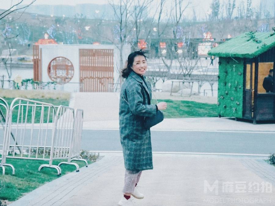校园模特