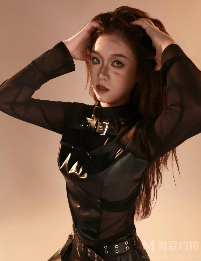 妆容模特