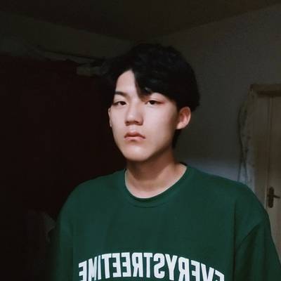 宝丽来模特