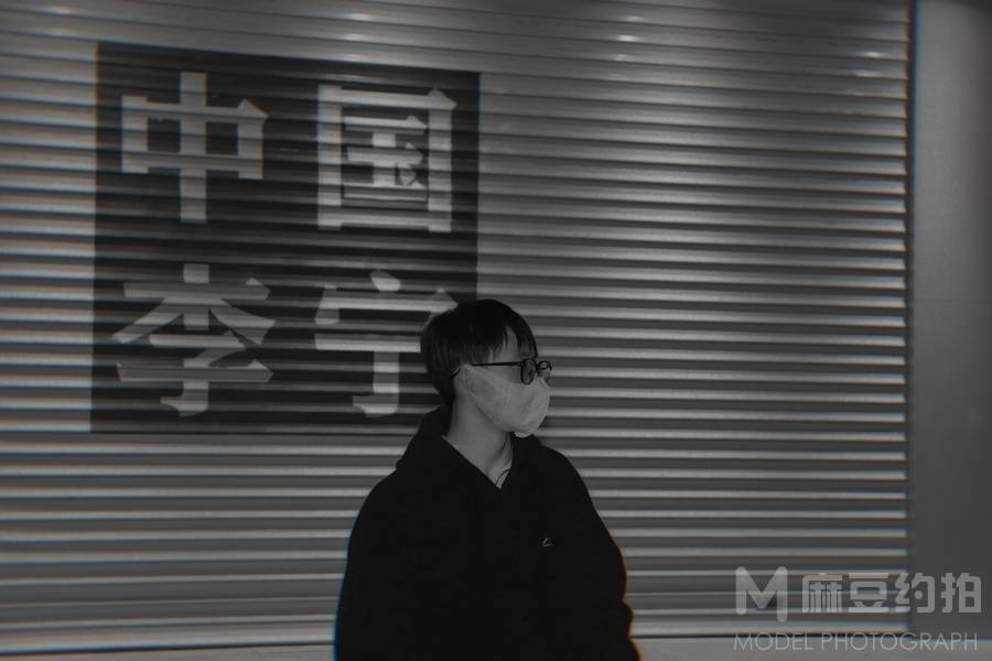 黑白模特
