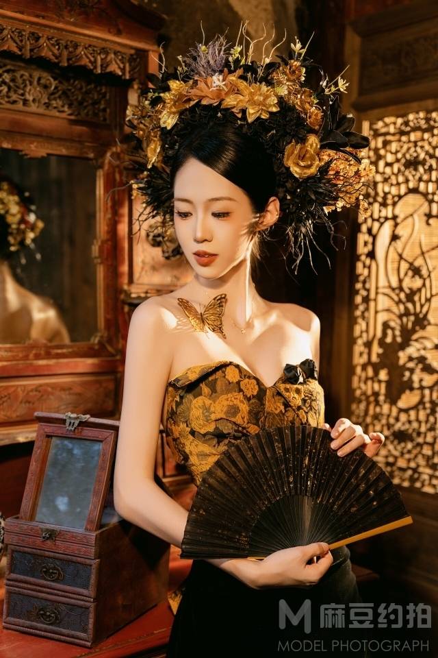 情绪模特