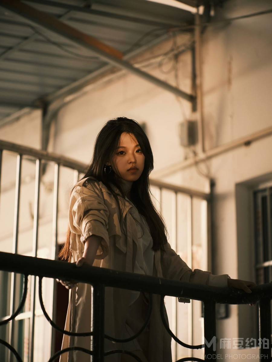 情绪模特