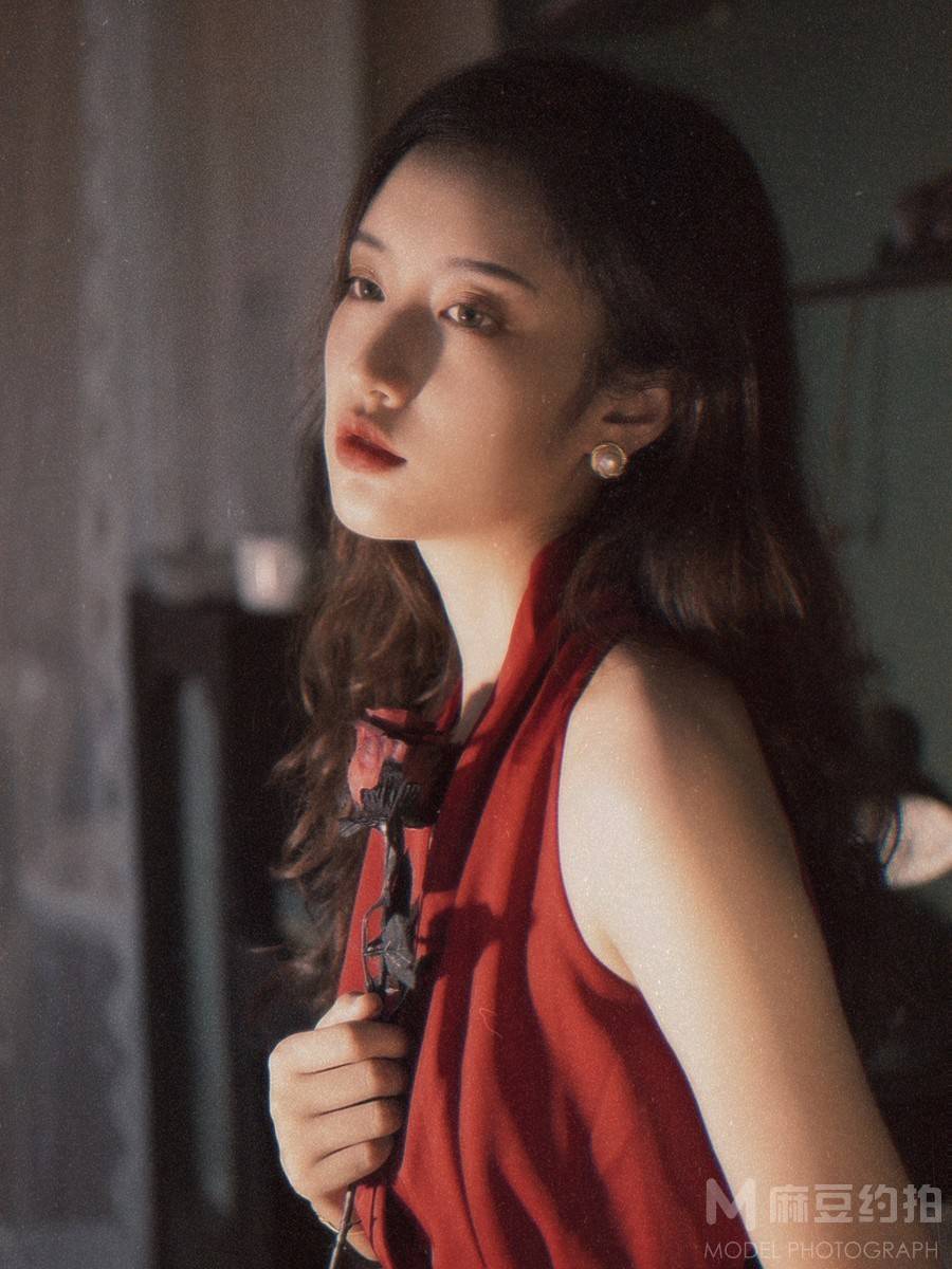 宝丽来模特