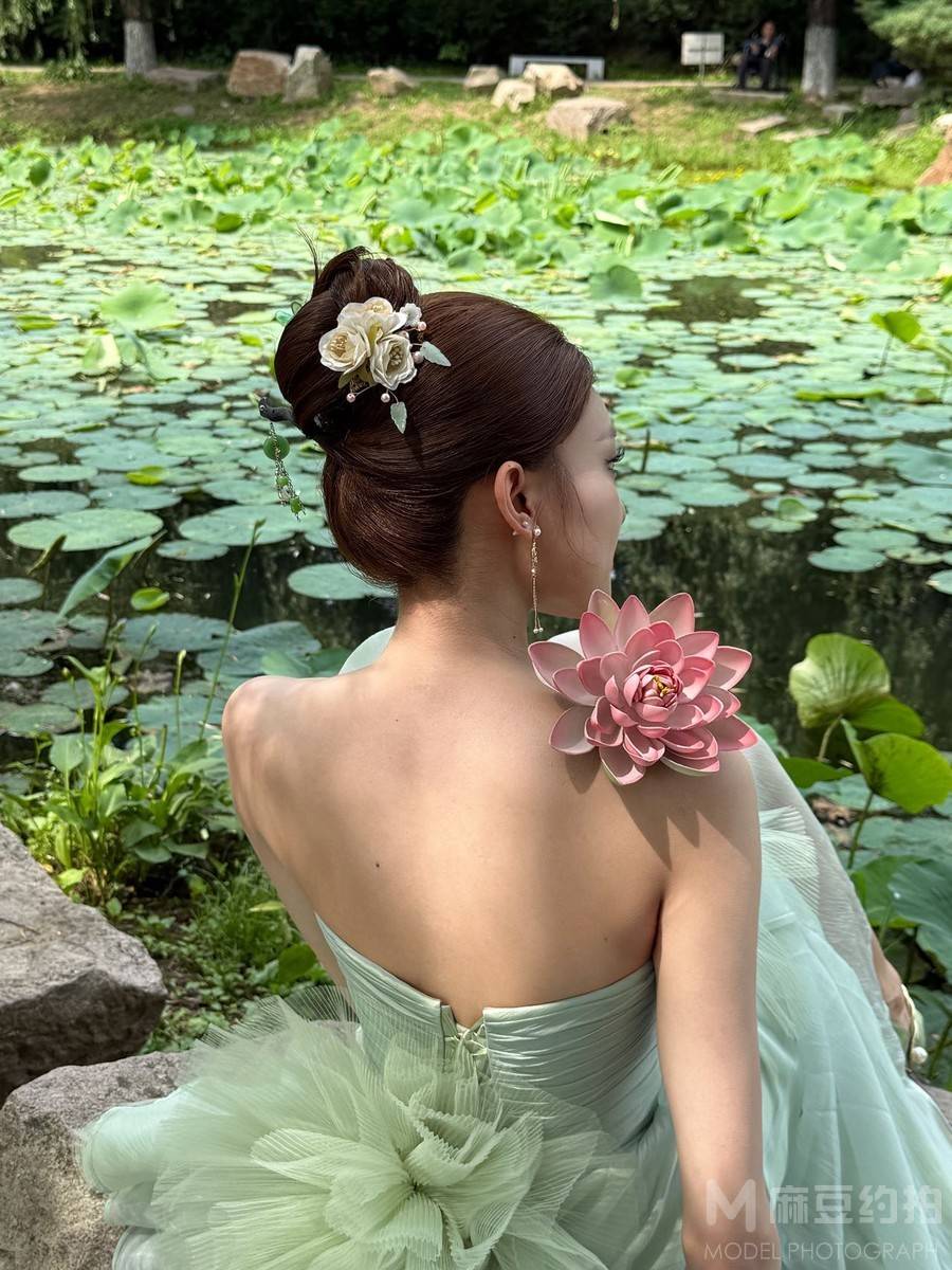 妆容模特